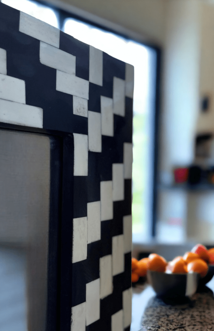 Black and White Accent Mirror image 4